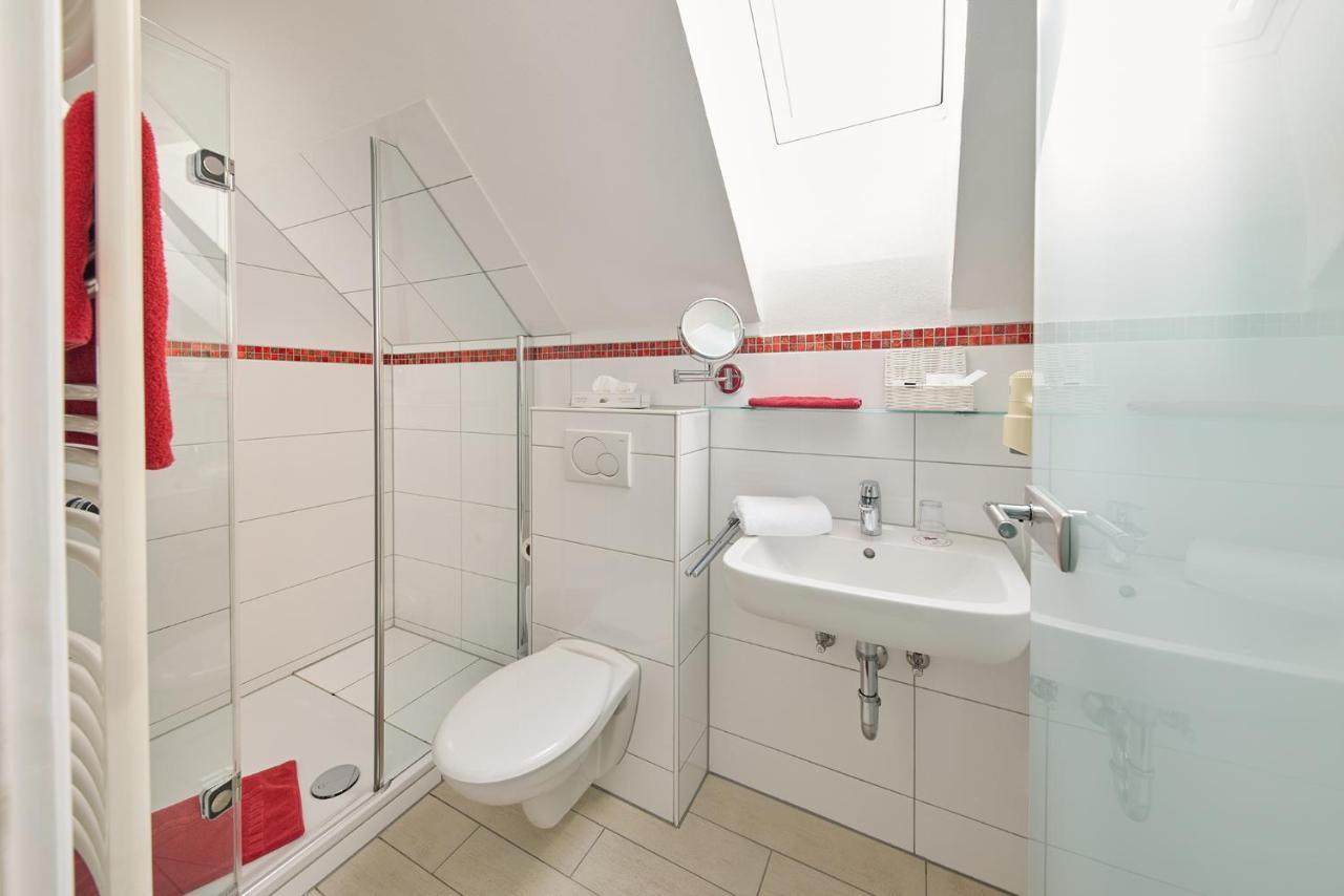 Hotel Garni Dorfkammer Олсберг Екстериор снимка