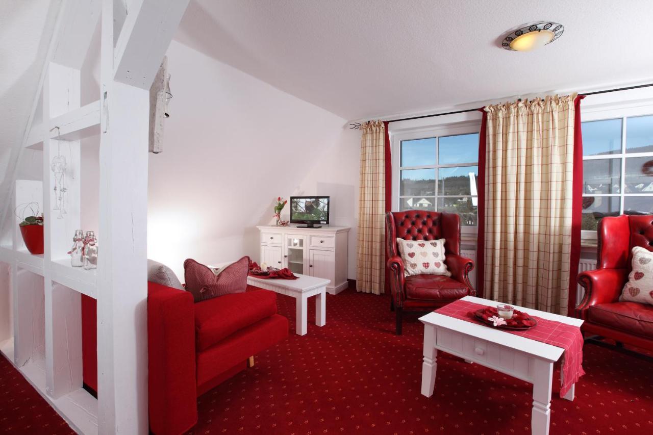 Hotel Garni Dorfkammer Олсберг Екстериор снимка